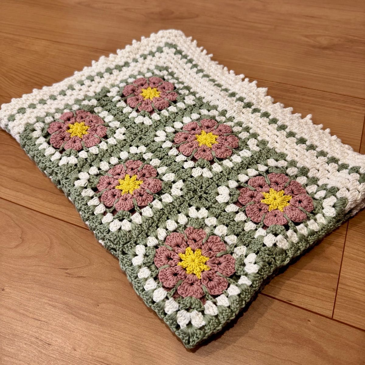 ハンドメイド モチーフ編み ブランケット マルチカバー膝掛け