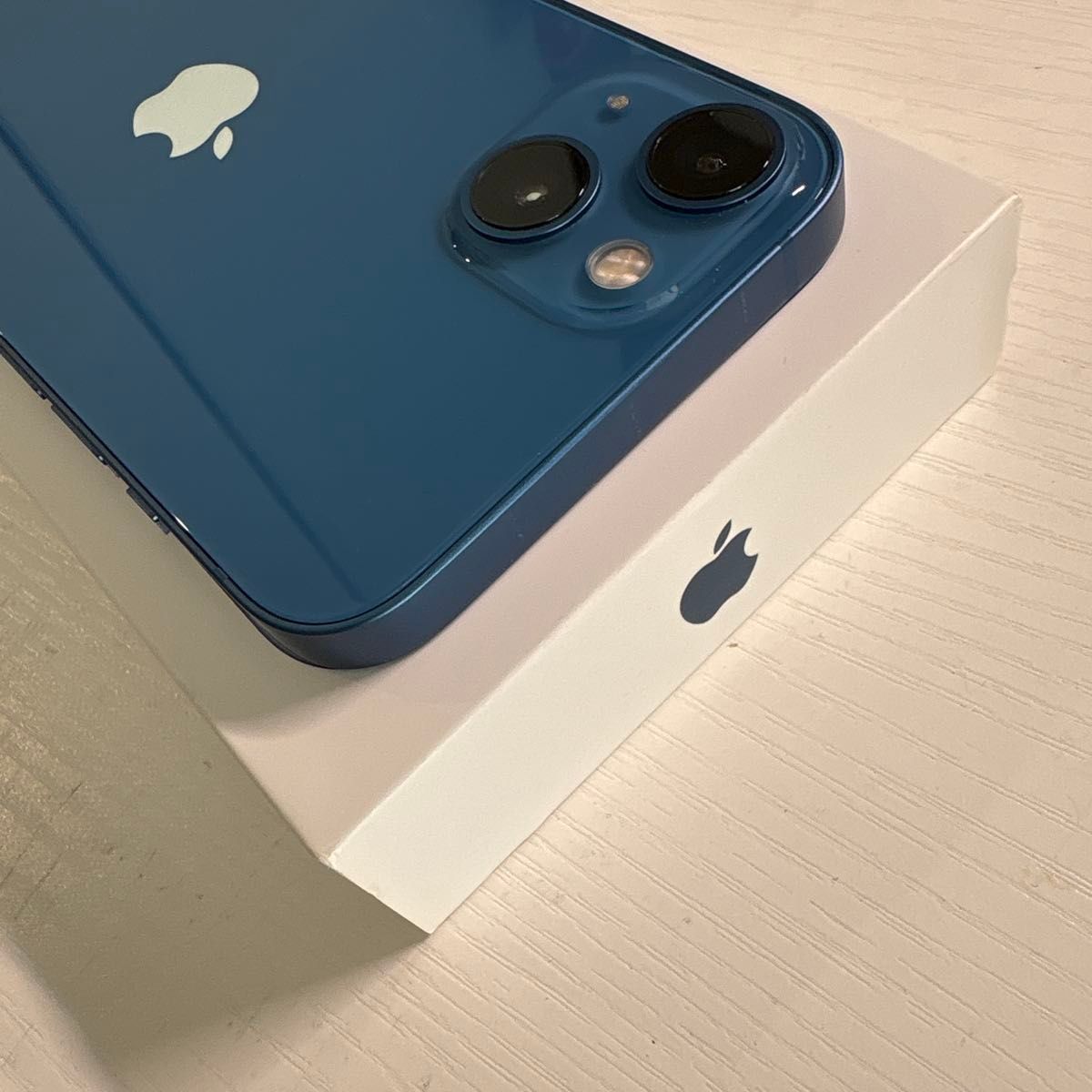 iPhone 13 128GB ブルー SIMフリー 極美品｜Yahoo!フリマ（旧PayPay