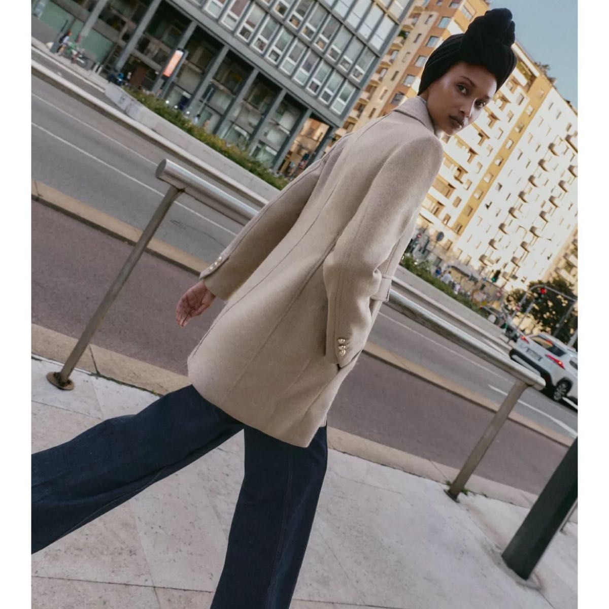 タグ付き新品 ZARAのウール混紡ショート丈ダブルブレストコート S