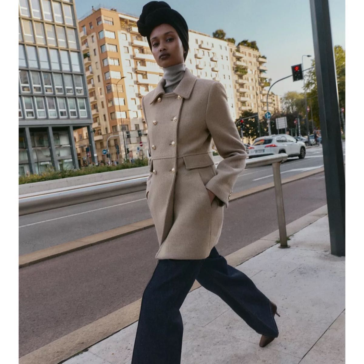 タグ付き新品 ZARAのウール混紡ショート丈ダブルブレストコート S