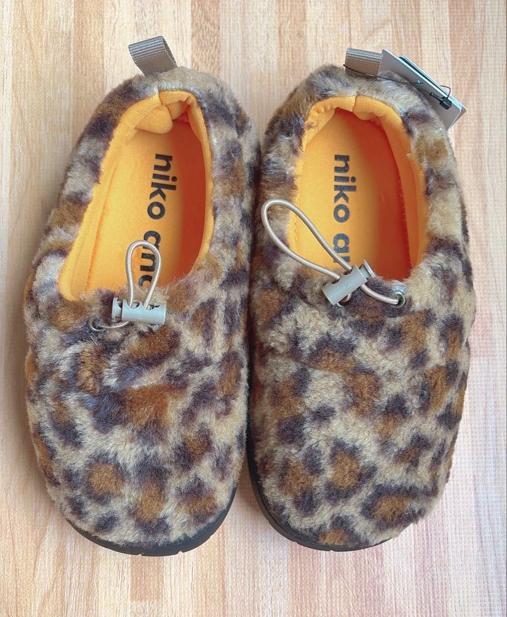 新品】niko and オリジナルニコモコモックシューズ レオパード S