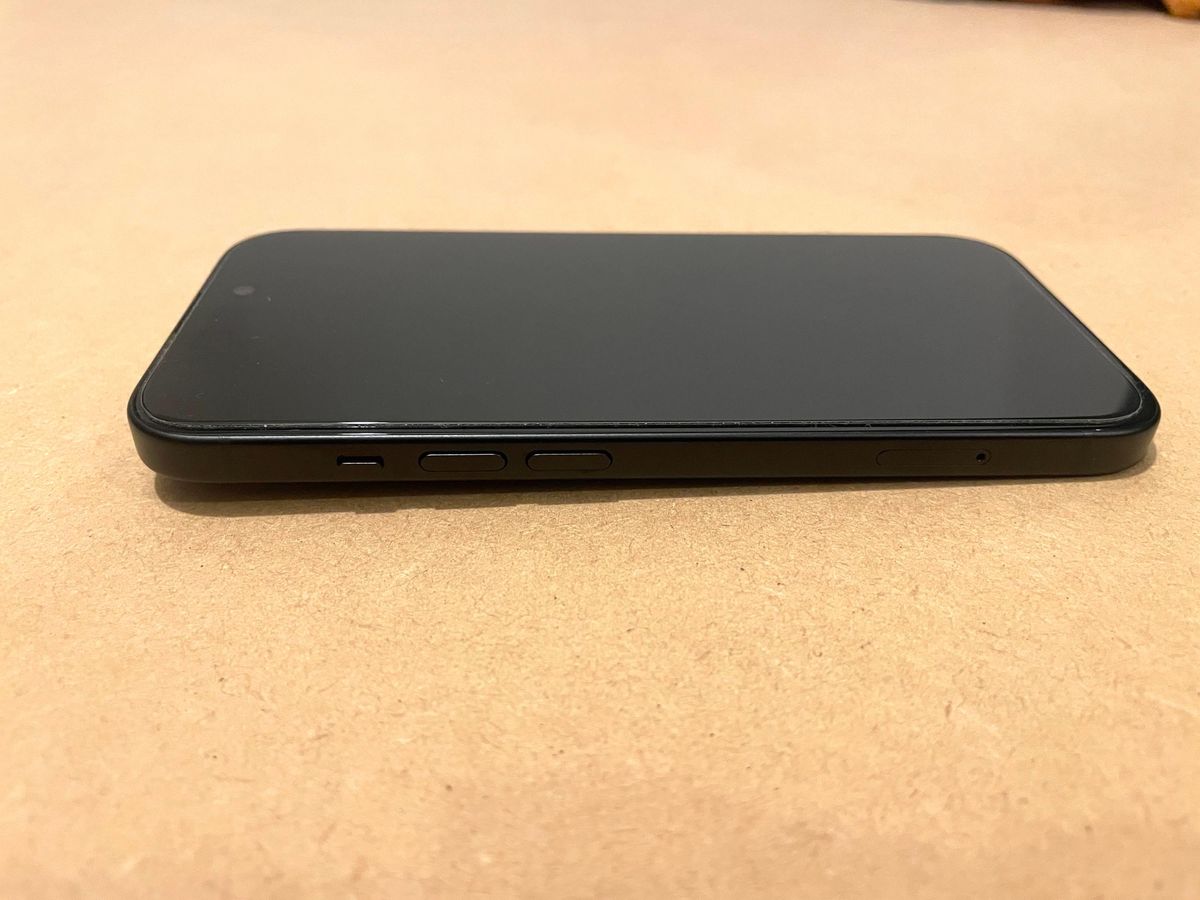 iPhone 15 ブラック 128GB 純正バッテリー99% 2026年2月までApple保証