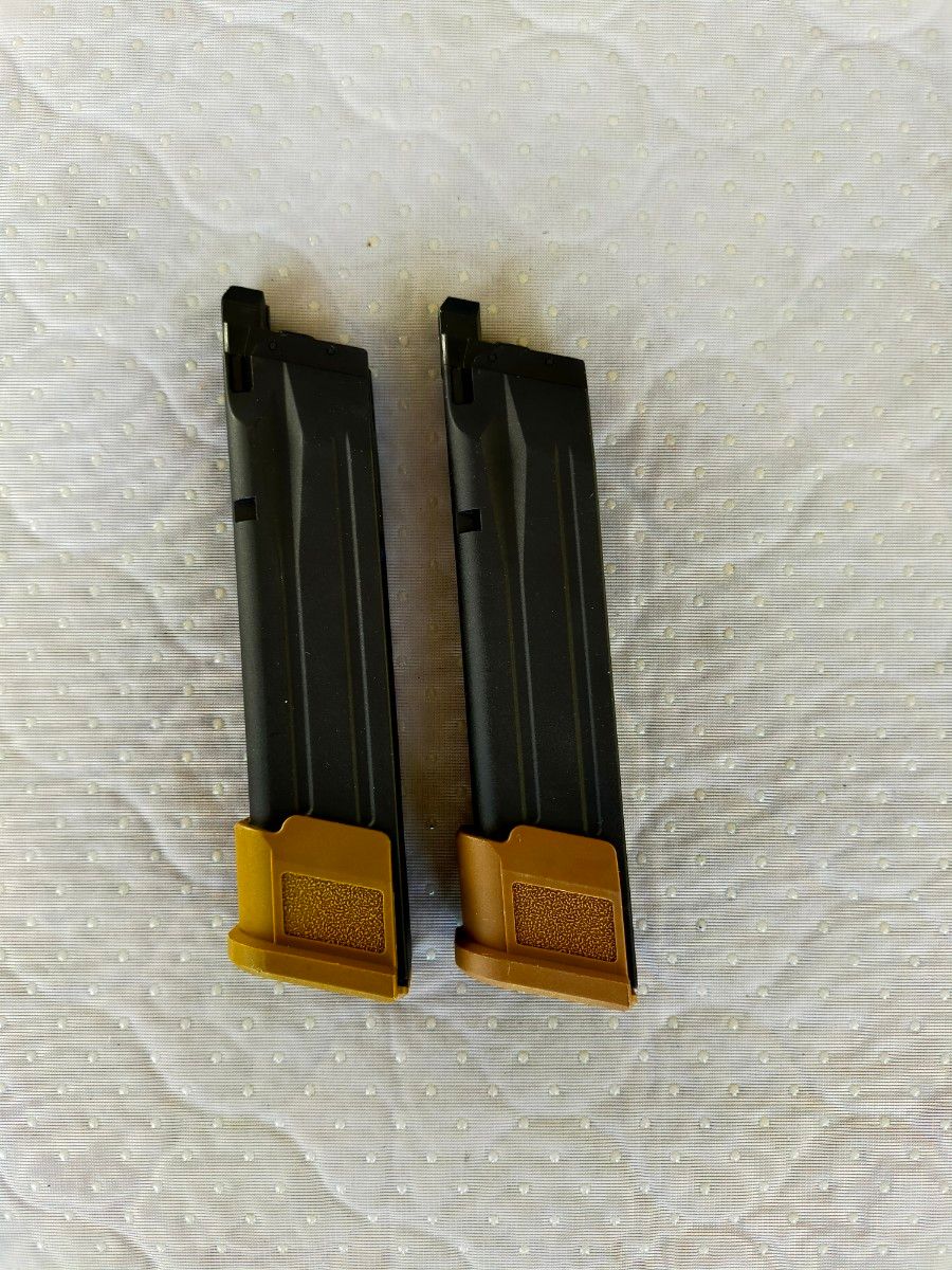 SIG M17 M18 co2マガジン ライラックス TAN 2本セット｜Yahoo!フリマ