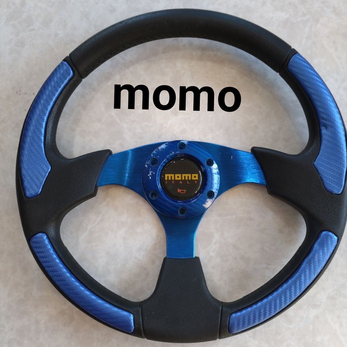 momo ステアリング 3スポーク 青/黒/黄 momo ステアリング 青/黒 3