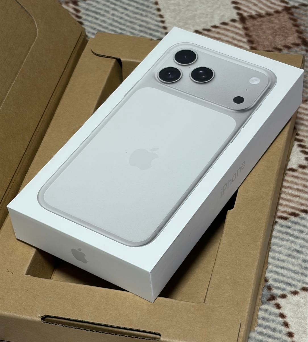 iPhone 17 Pro Max 256GB シルバー SIMフリー 【新品未開封】｜Yahoo