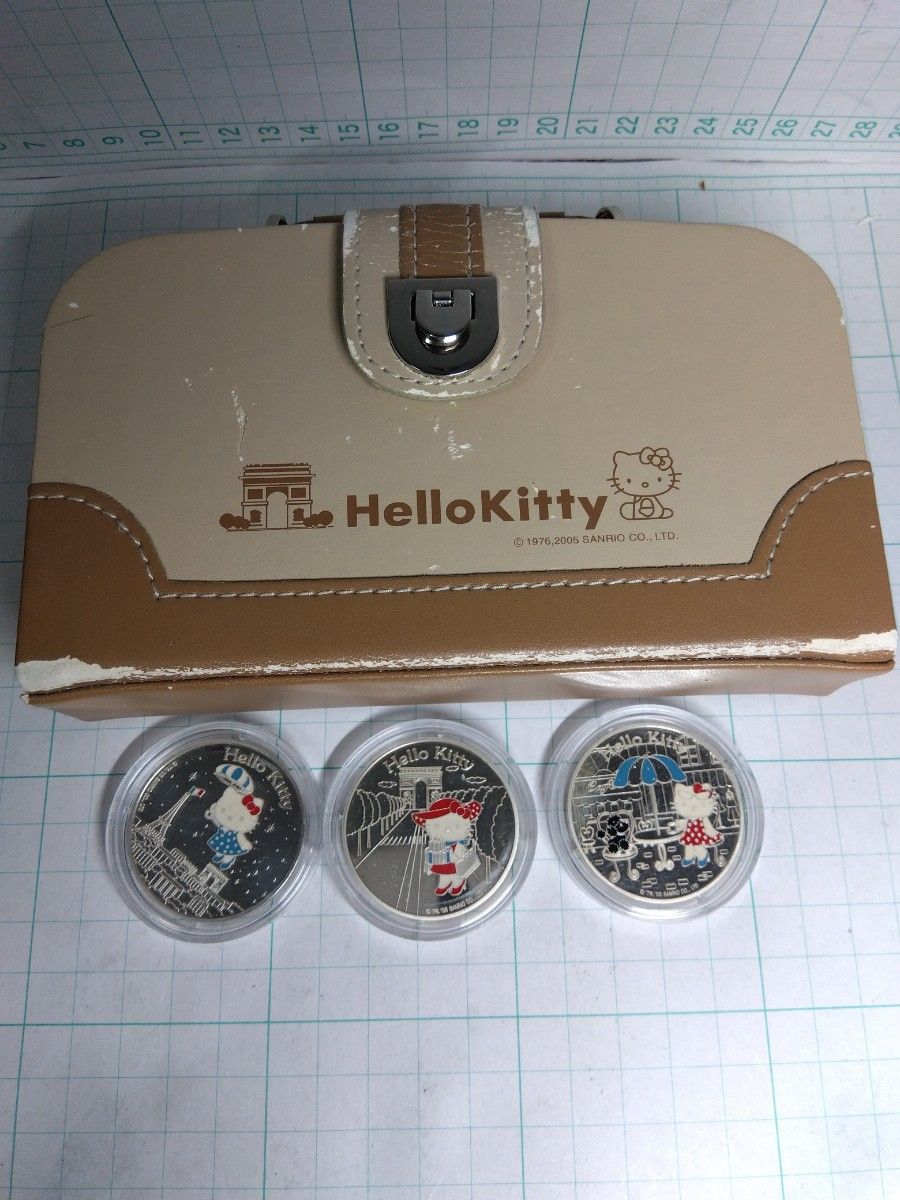 銀純度90% x 22 2g x 3枚】ハローキティ 30周年記念パリの夢 銀貨 3枚