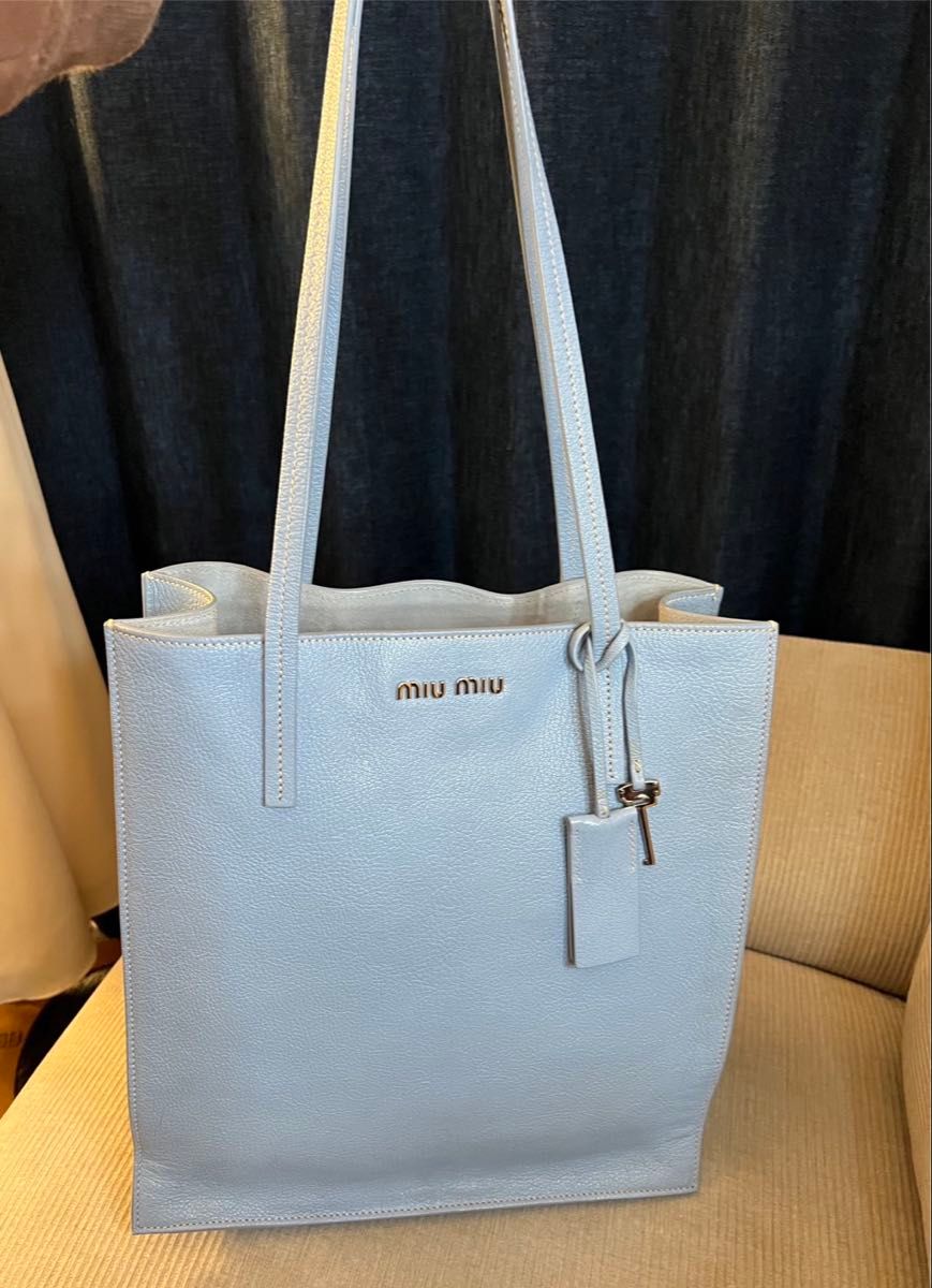 正規品 ミュウミュウ MIUMIU トートバッグ 肩掛け マドラス レザー