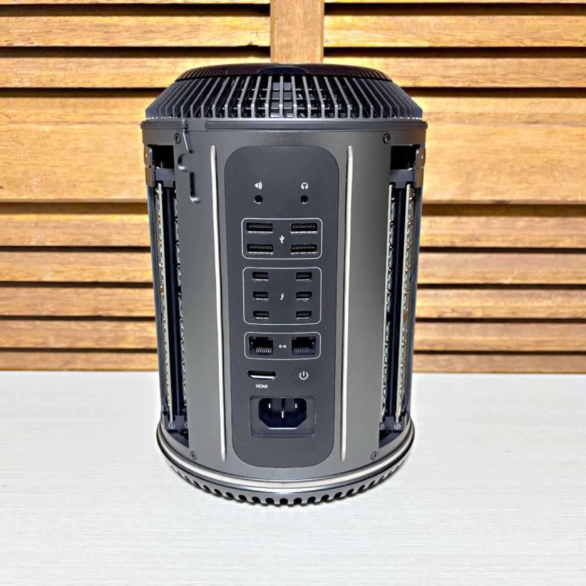 Mac Pro(Late 2013) 3 5GHz・32GB・1TB｜Yahoo!フリマ（旧PayPayフリマ）