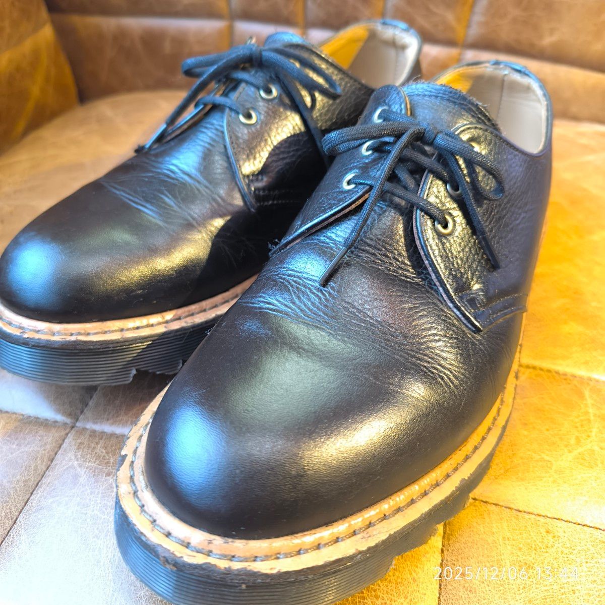 Dr Martens イングランド製 1461スリーホールuk8 シャークソール