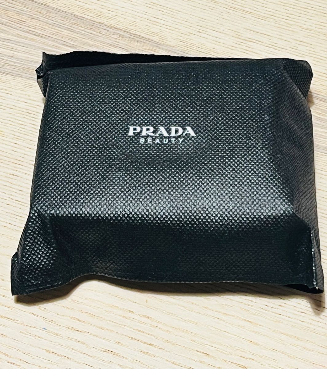 PRADA BEAUTY プラダビューティー ポーチ ミントグリーン ノベルティ