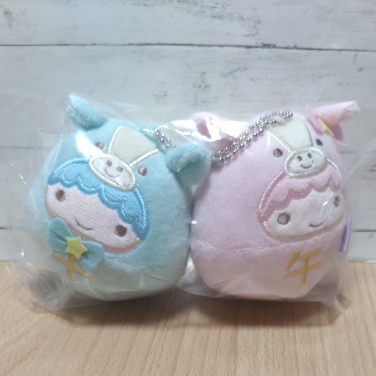 未開封 サンリオ 福袋 2026 キキララ マスコットホルダー 午年 馬