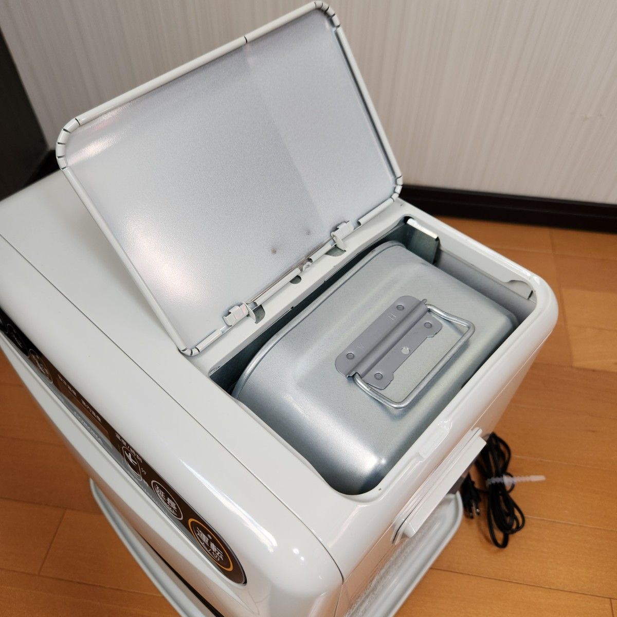 美品】CORONA コロナ石油ファンヒーター2023年製 FH-G3223Y｜Yahoo