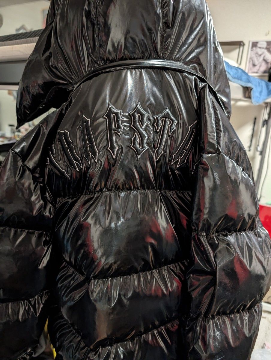 今日限定価格TRAPSTAR ダウンジャケット ブラック 光沢｜Yahoo!フリマ
