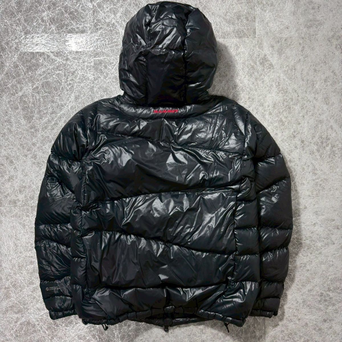 美品 MAMMUT PERTEX QUANTUM ダウンジャケット フーディー S ブラック