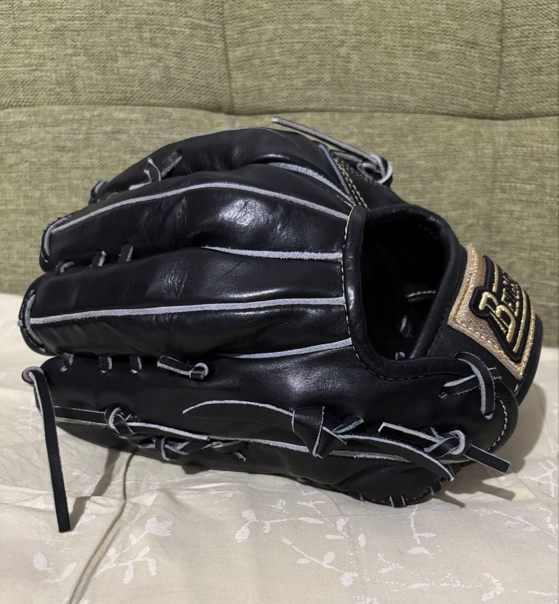 BELGARD 硬式内野手用グラブ ブラック 武州和牛 ジュテルレザー｜Yahoo