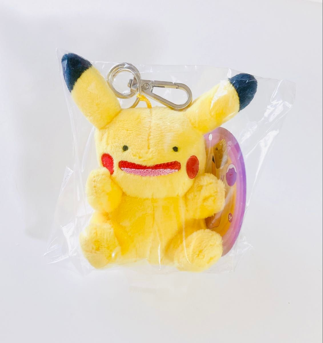 ポケモン へんしん メタモン ピカチュウ ぬいぐるみキーホルダー 8cm