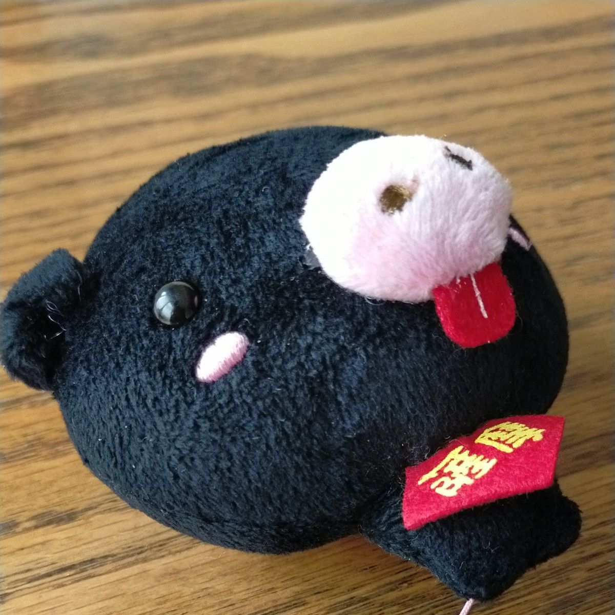 鹿児島 薩摩黒豚 吸盤付きカーマスコット ぬいぐるみ マスコット