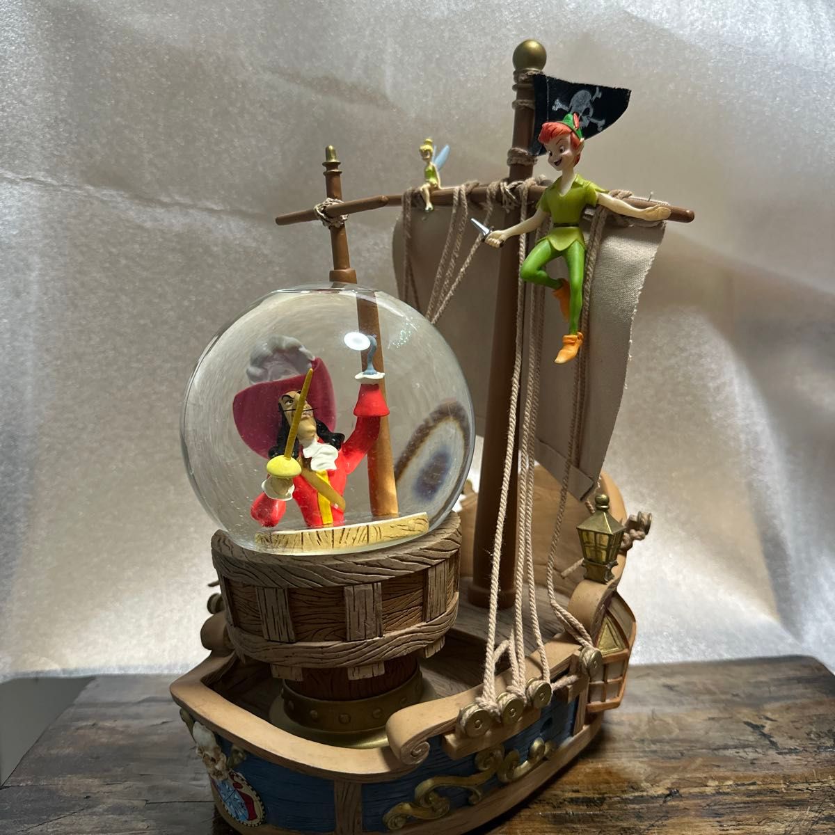 ディズニー ピーターパン フック船長 スノードーム オルゴール 船