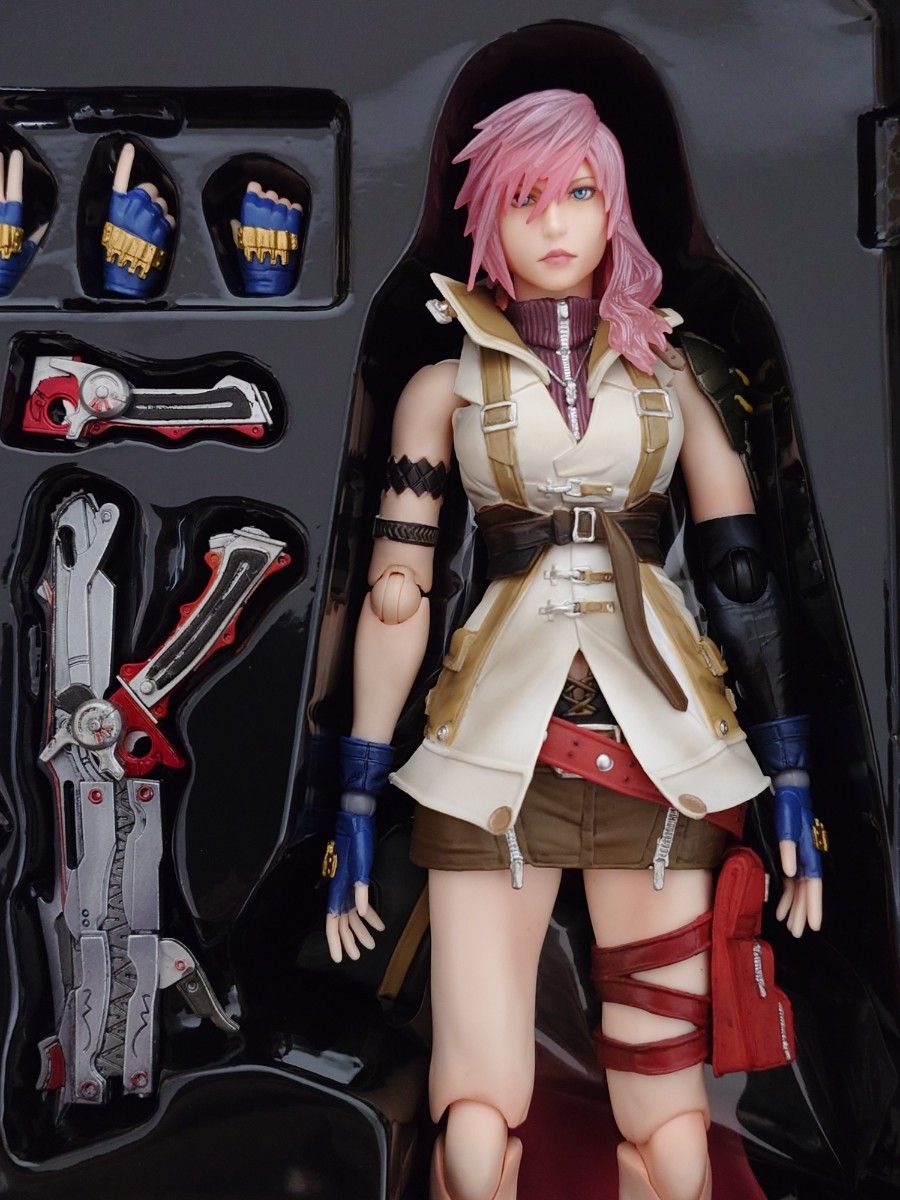 PLAY ARTS 改 ディシディア ファイナルファンタジー ライトニング