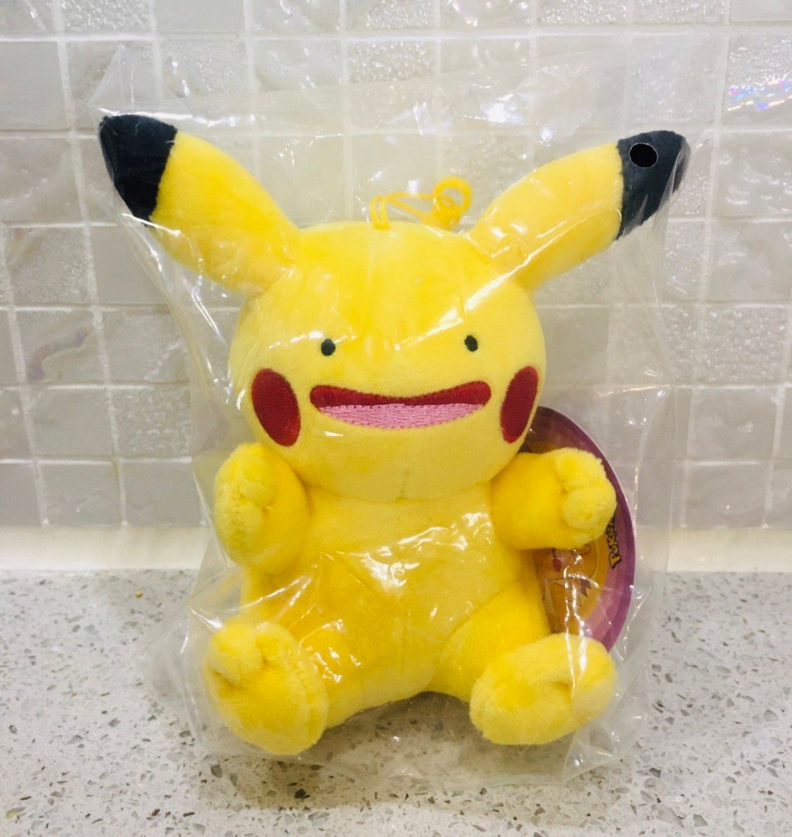 韓国限定ポケモン へんしんメタモン ピカチュウ ぬいぐるみ