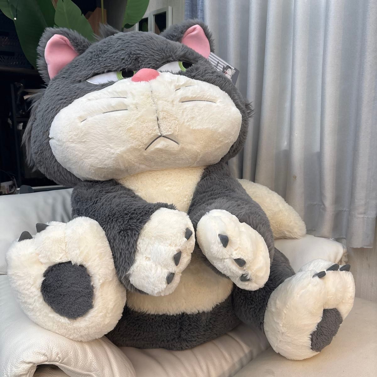 コストコ ディズニー シンデレラ ルシファー 巨大ぬいぐるみ