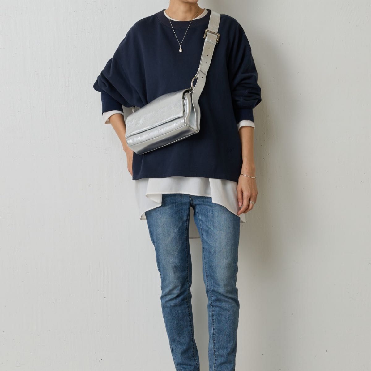 新品 BEARDSLEY ビアズリー ショルダーバッグ バッグ レザーボディ