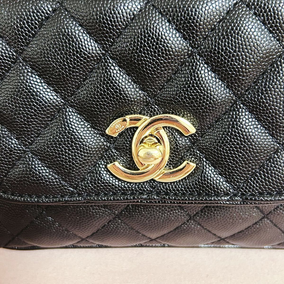 CHANEL VIP ノベルティ ショルダーバッグ ゴールドチェーン ギフト