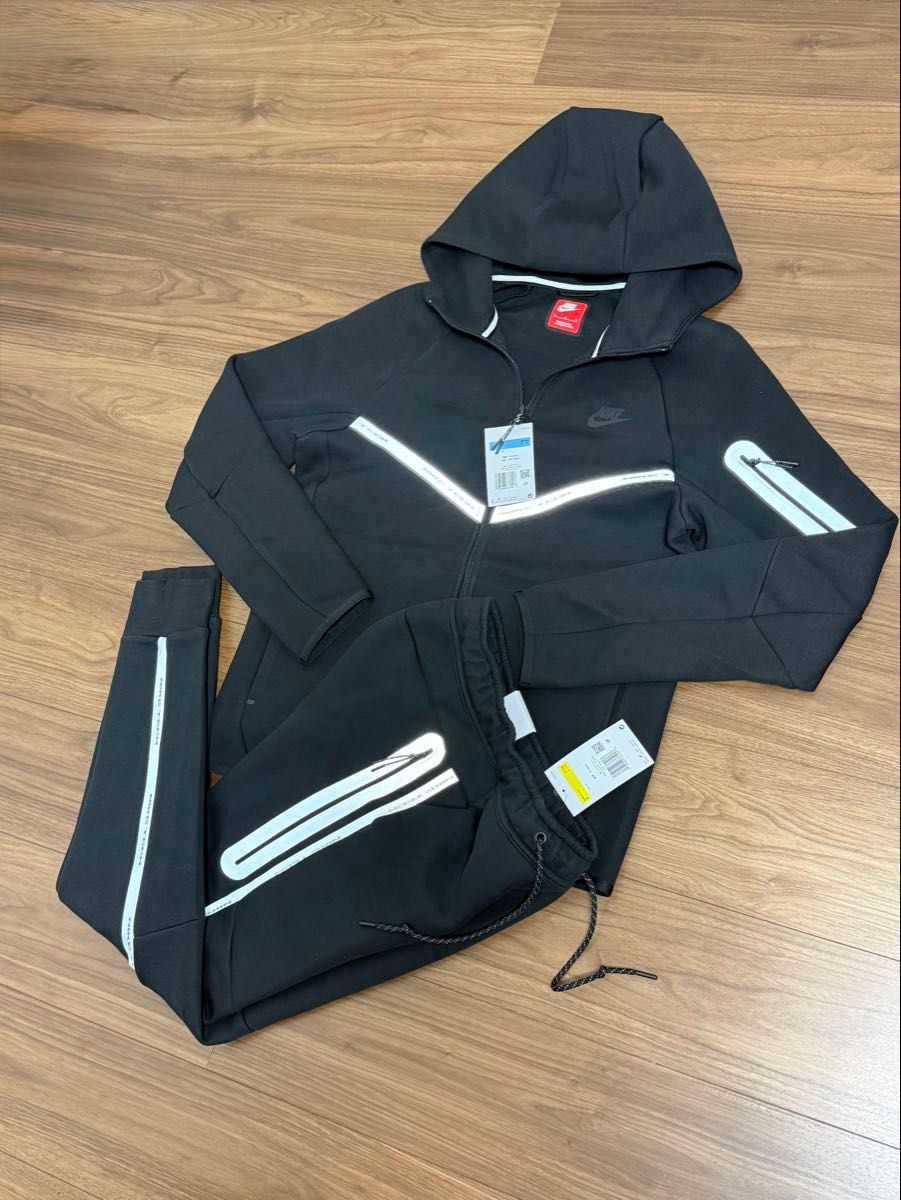 新品 メンズM/S ブラック 新作テックフリース セットアップ 赤タグ