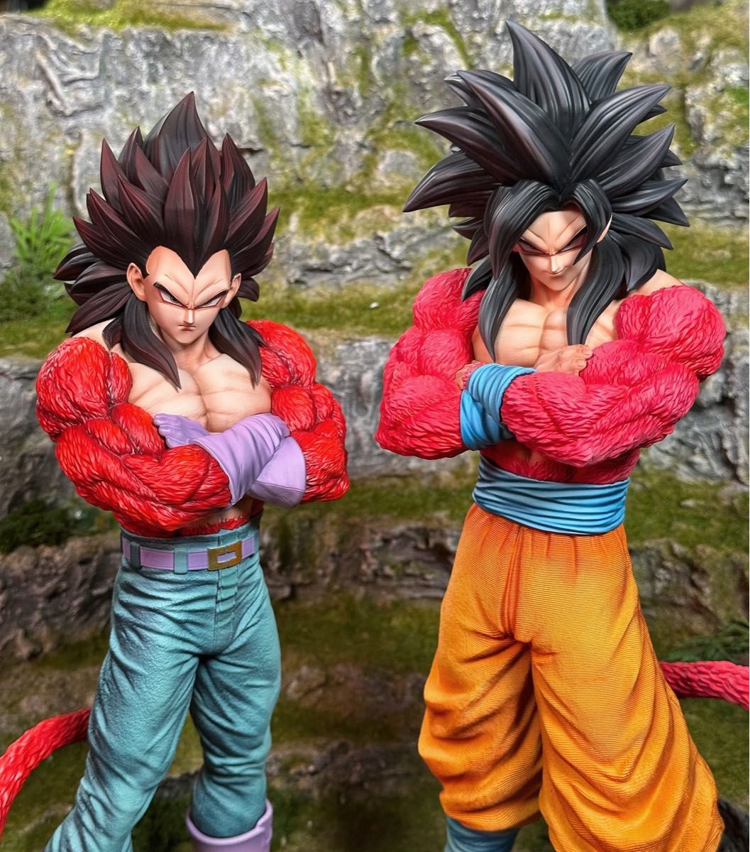 ドラゴンボール ベジータ と孫悟空フィギュア 2体セット赤