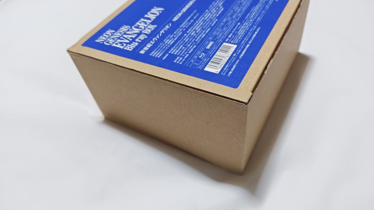 新世紀エヴァンゲリオン Blu-ray BOX〈期間限定生産・10枚組〉｜Yahoo