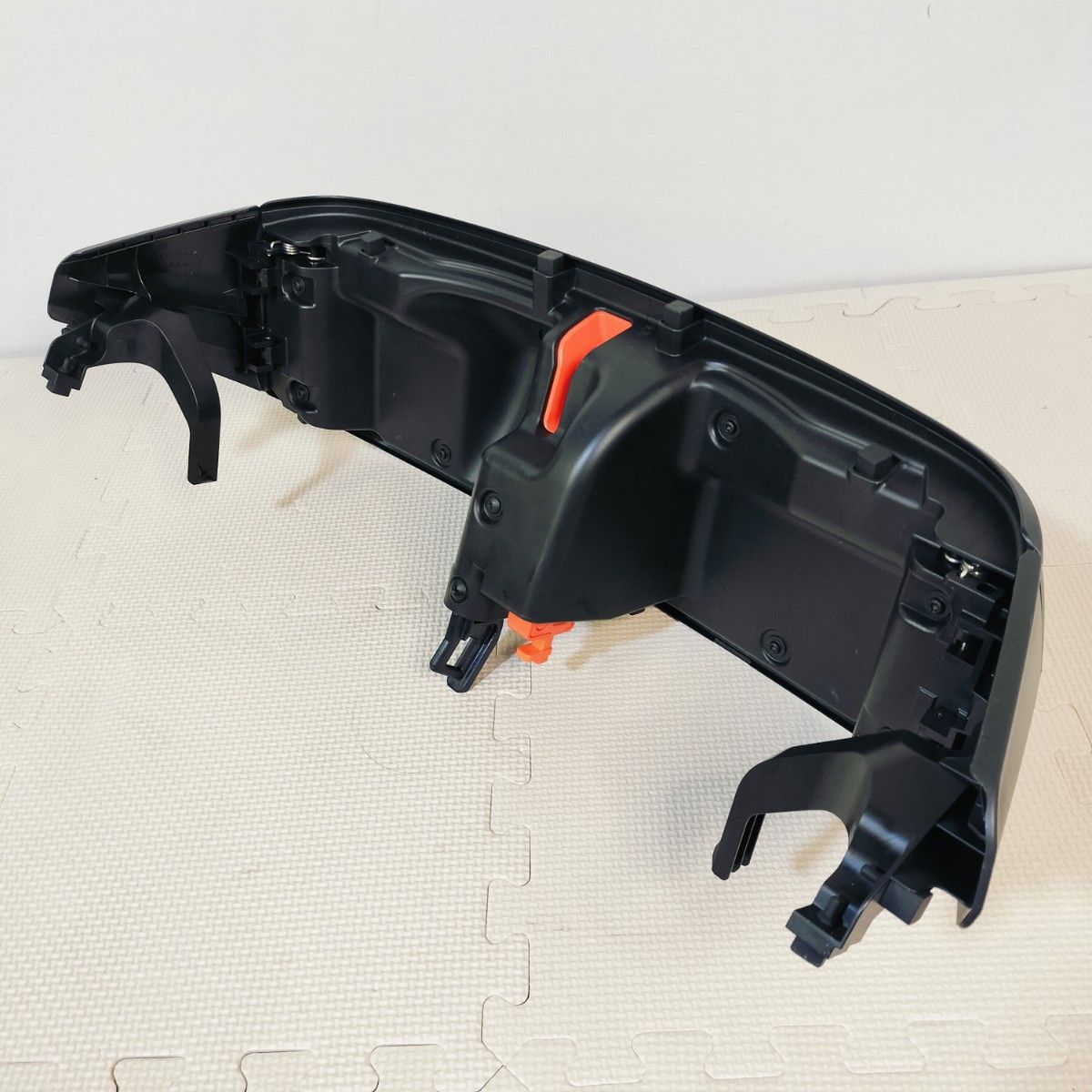 送料無料 リーフ ZE1 充電ポートカバー チャージリッドカバー ニッサン