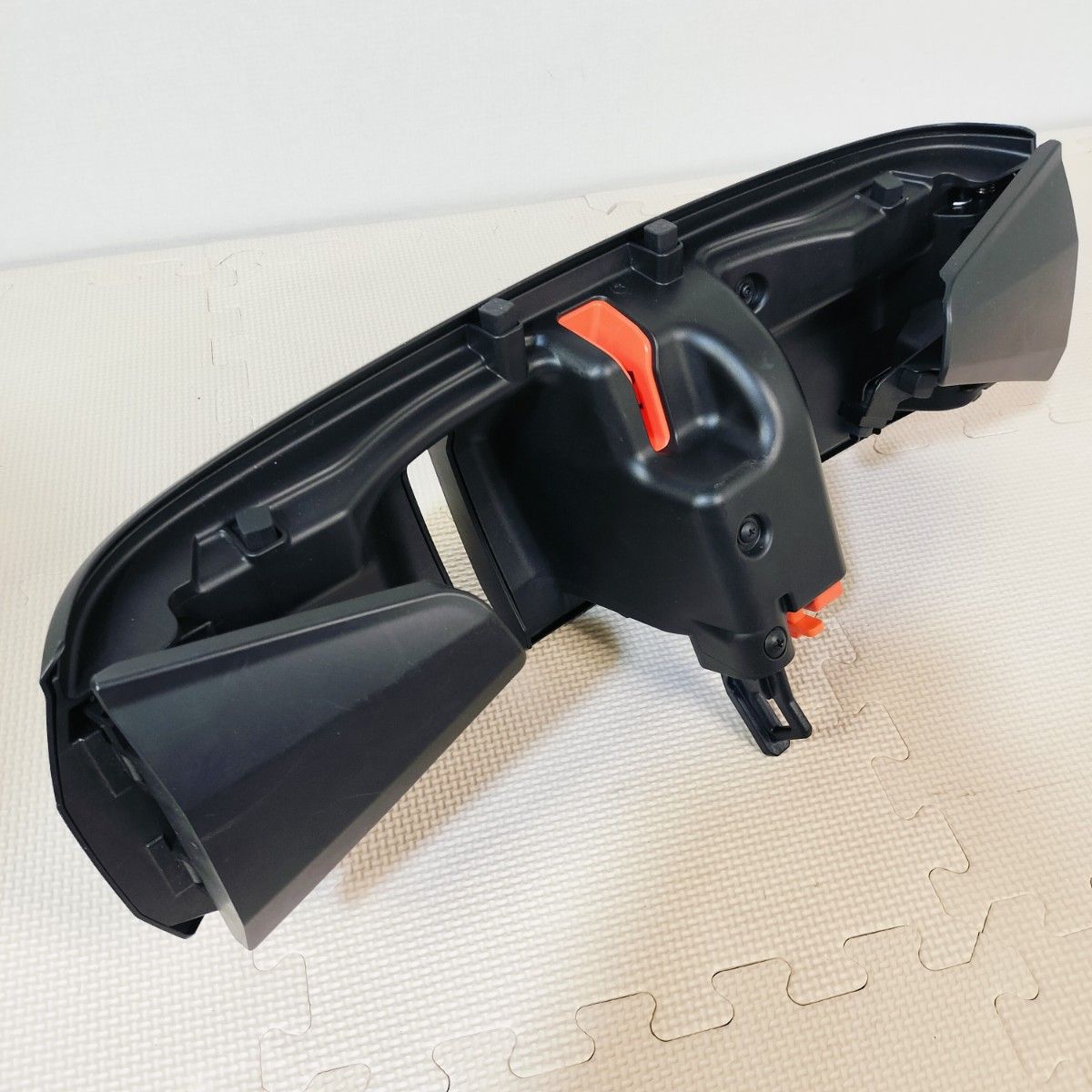 送料無料 リーフ ZE1 充電ポートカバー チャージリッドカバー ニッサン