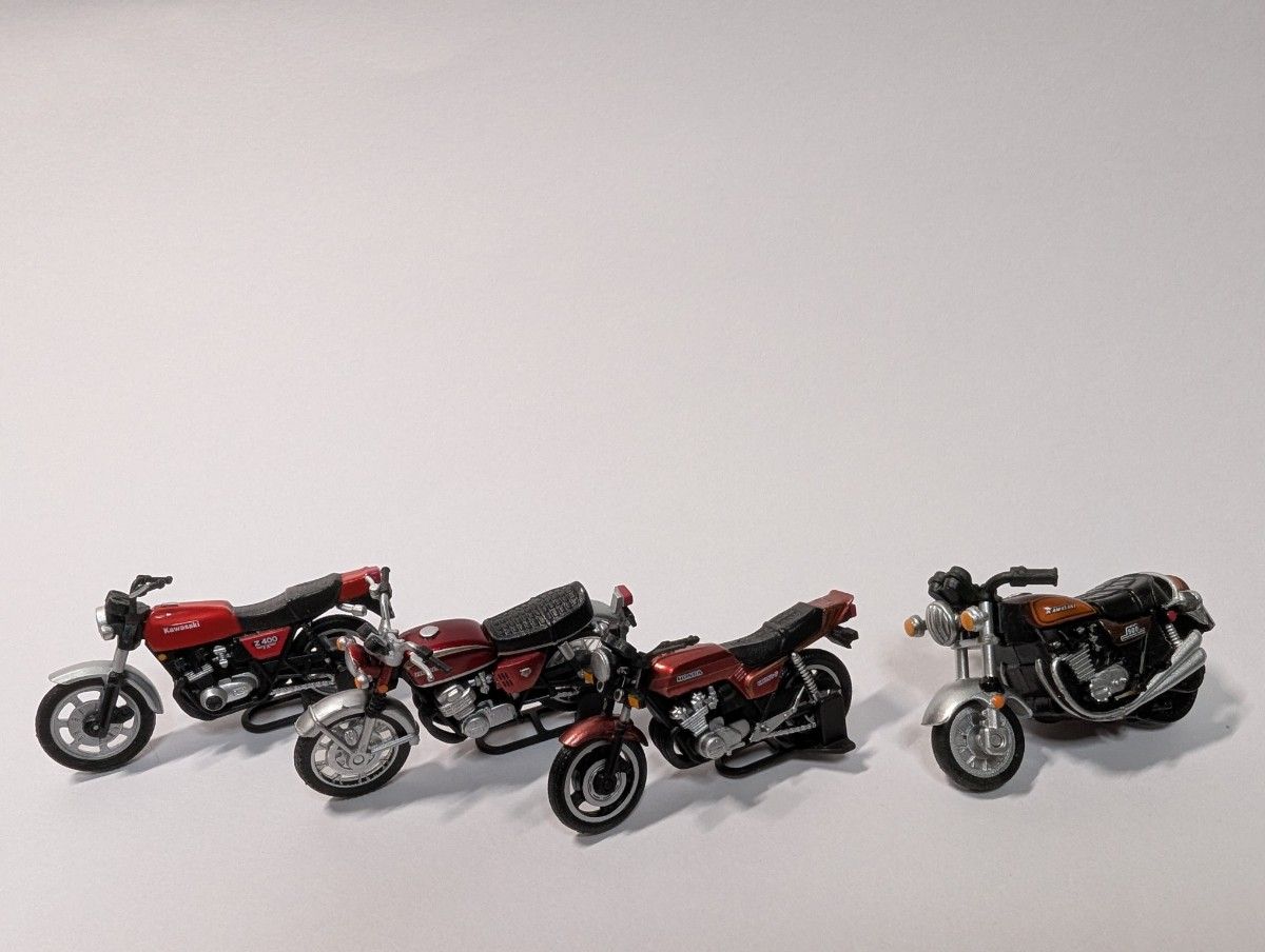 かな】ミニチャンプス オートバイ 1/12 フィギュア4個セット かな