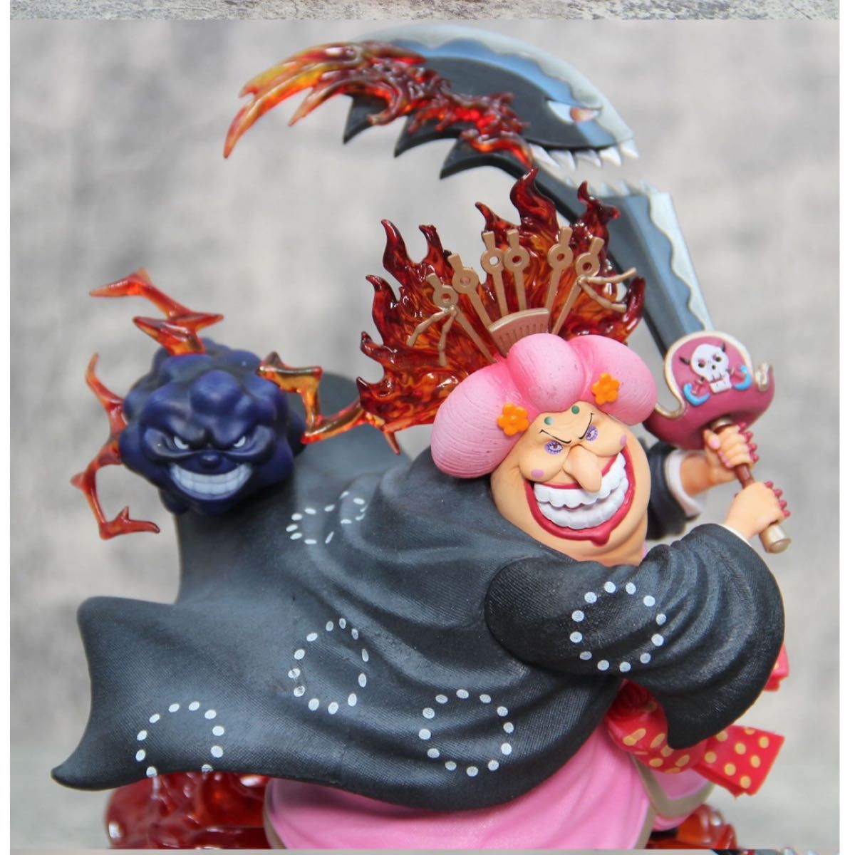 ワンピース ビッグマム びっぐまむ まま ママ フィギュア 海賊 四皇