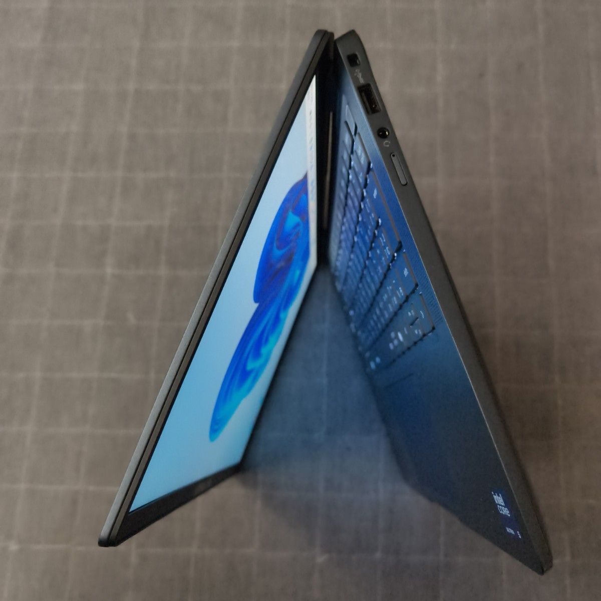 タッチ 2024年7月 美品 DELL 最新 Ultra5 32GB 512G Latitude 7350