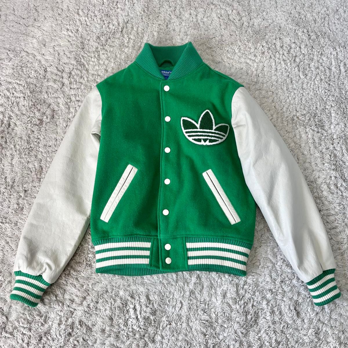 希少】adidas × NIGO スタジャン 袖革 コラボ 25周年記念 グリーン