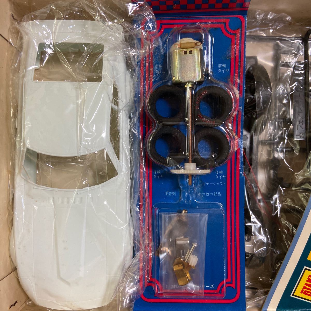 Yahoo!オークション - 未組立 オオタキ 1/24 フェアレディ 240ZG レー