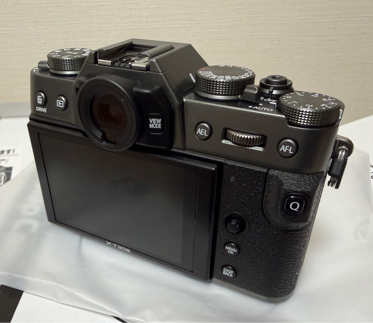 ほぼ未使用 新品純正バッテリー付 FUJIFILM X-T30III チャコール