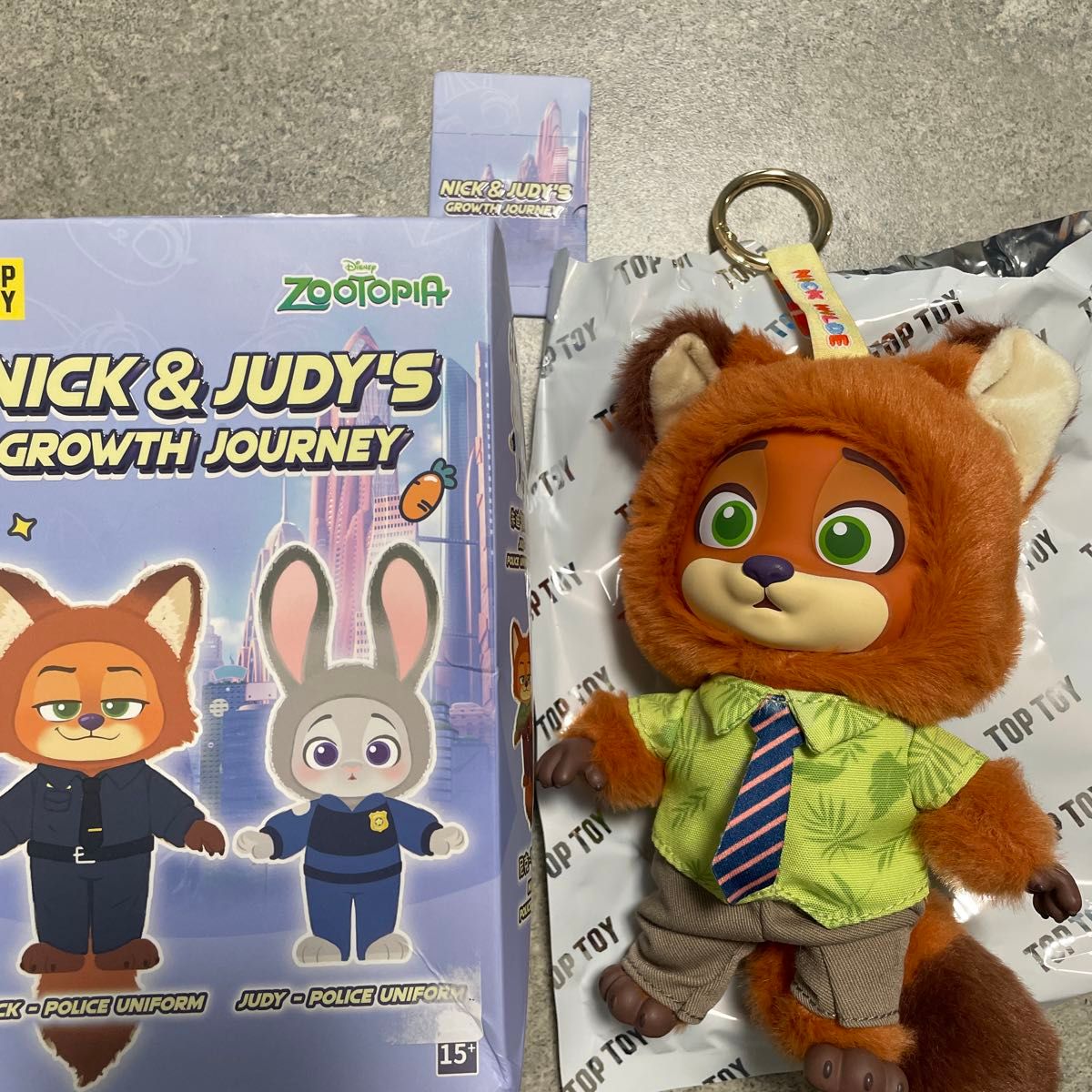 TOPTOY ズートピア ぬいぐるみキーホルダー ディズニー ニック 私服
