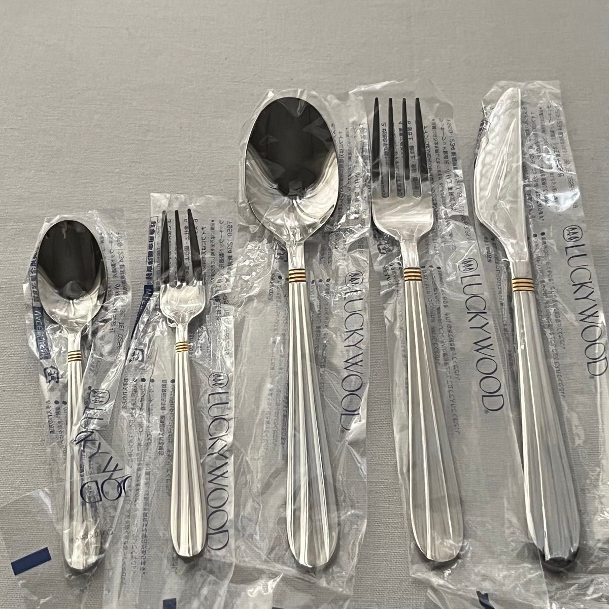 未使用品 ラッキーウッド サントラル金彩 ディナーカトラリーセット