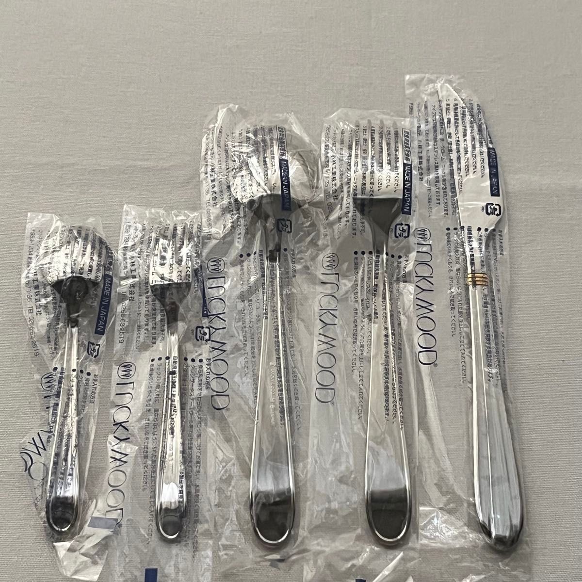 未使用品 ラッキーウッド サントラル金彩 ディナーカトラリーセット