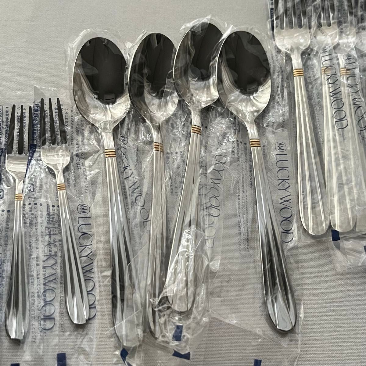 未使用品 ラッキーウッド サントラル金彩 ディナーカトラリーセット