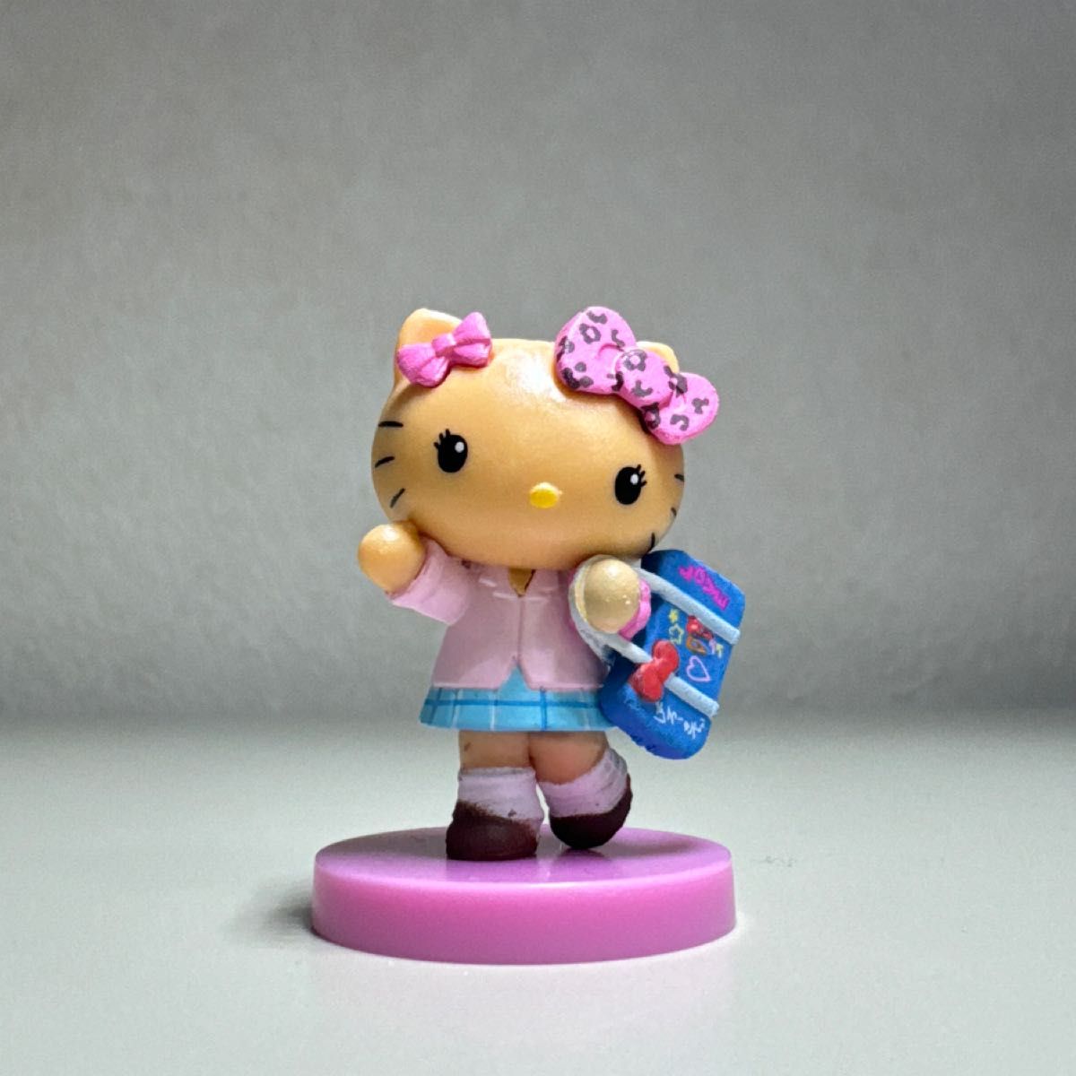 ハローキティ チョコエッグ 日焼けギャル フィギュア｜Yahoo!フリマ