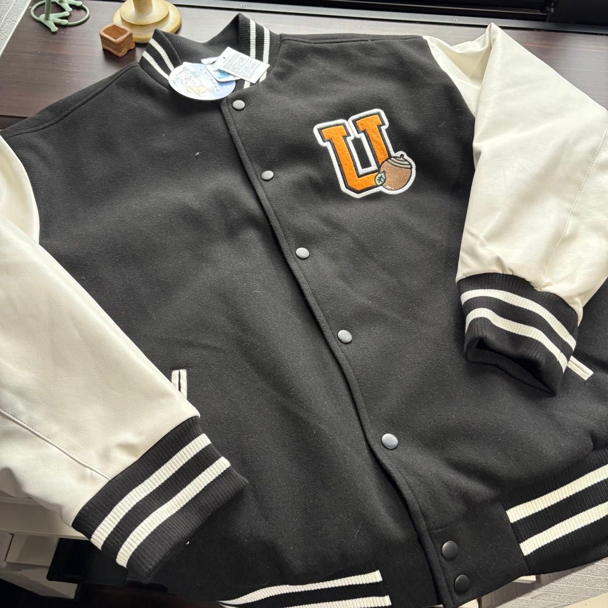 ちいかわ うさぎ アベイル スタジャン 新品タグ付き Lサイズ 黒 合否