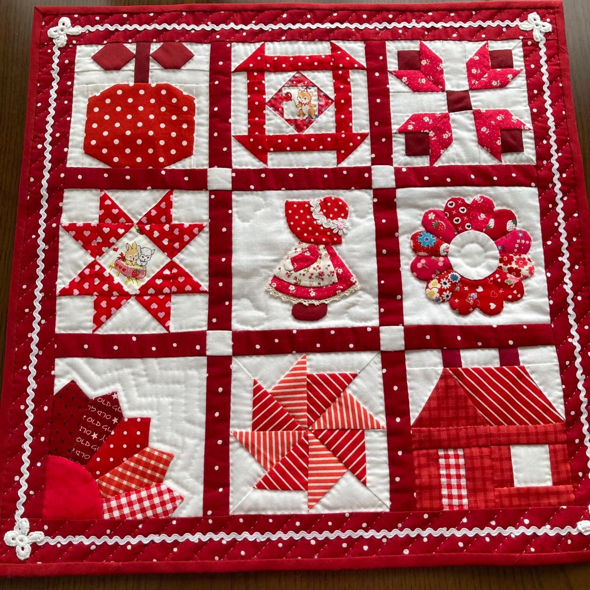 パッチワーク サンプラーキルト タペストリー 赤｜Yahoo!フリマ（旧