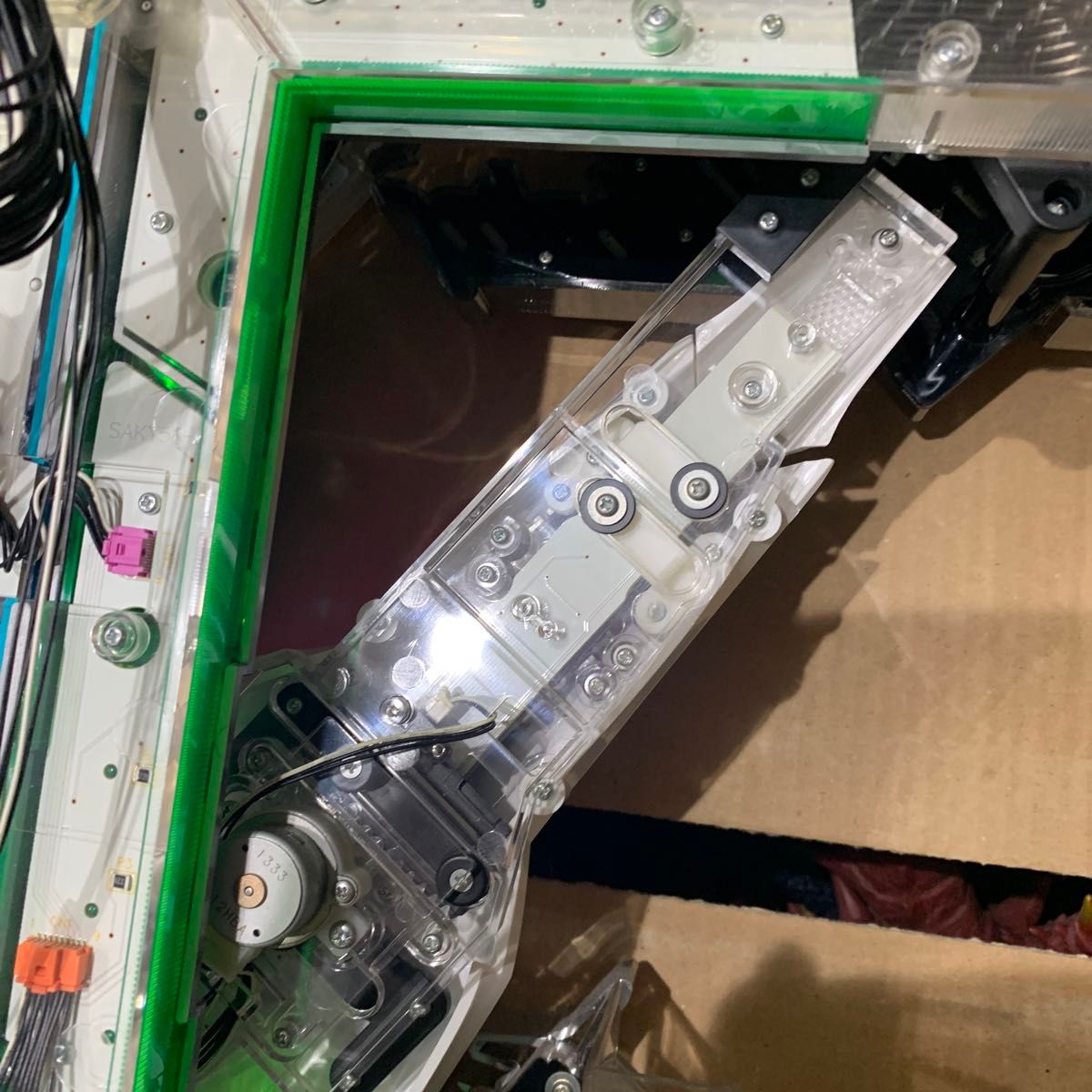 パチンコ 初代 マクロスフロンティア お前達が俺の翼だ 液晶なしセル盤