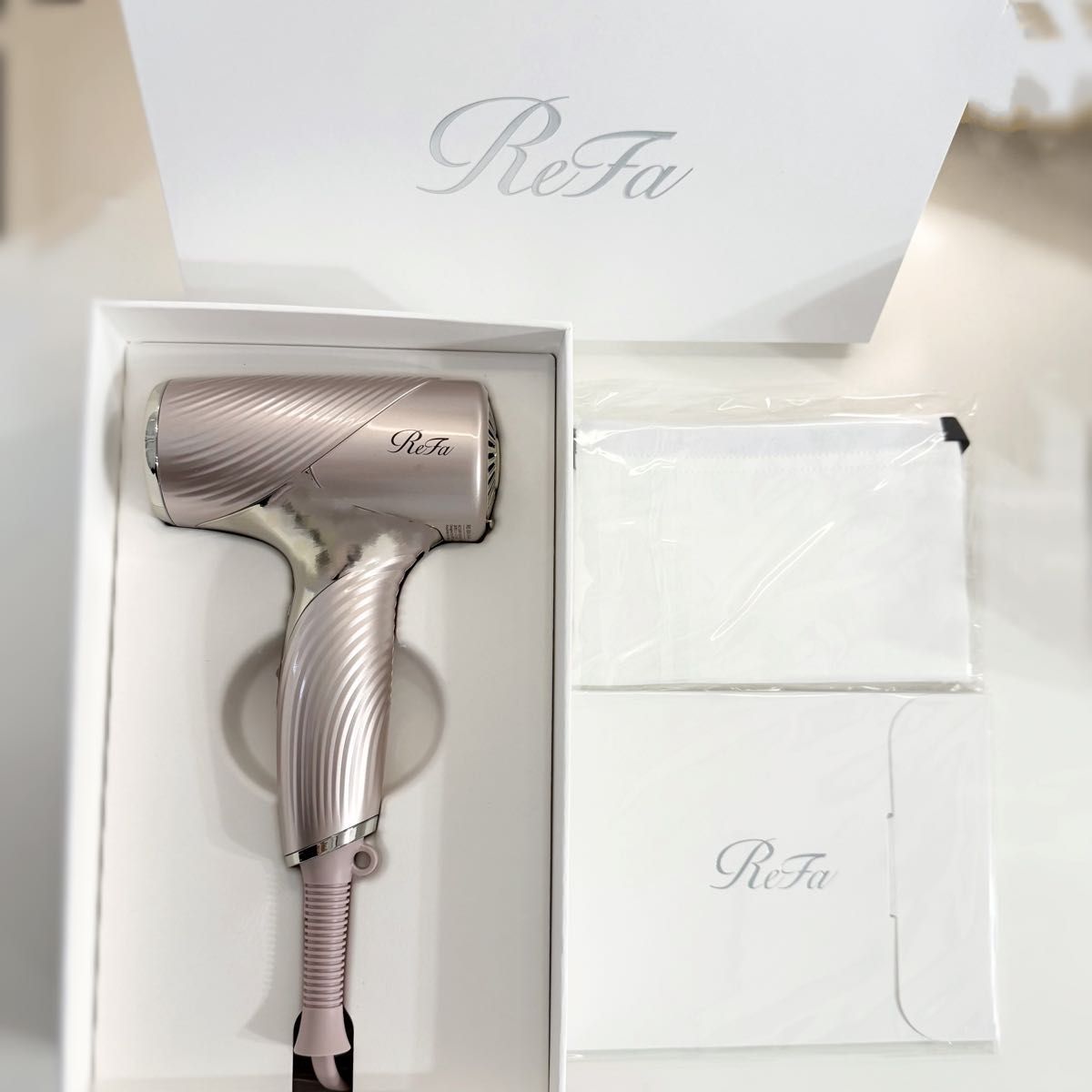 Refa ドライヤー SE シャンパンゴールド｜Yahoo!フリマ（旧PayPayフリマ）