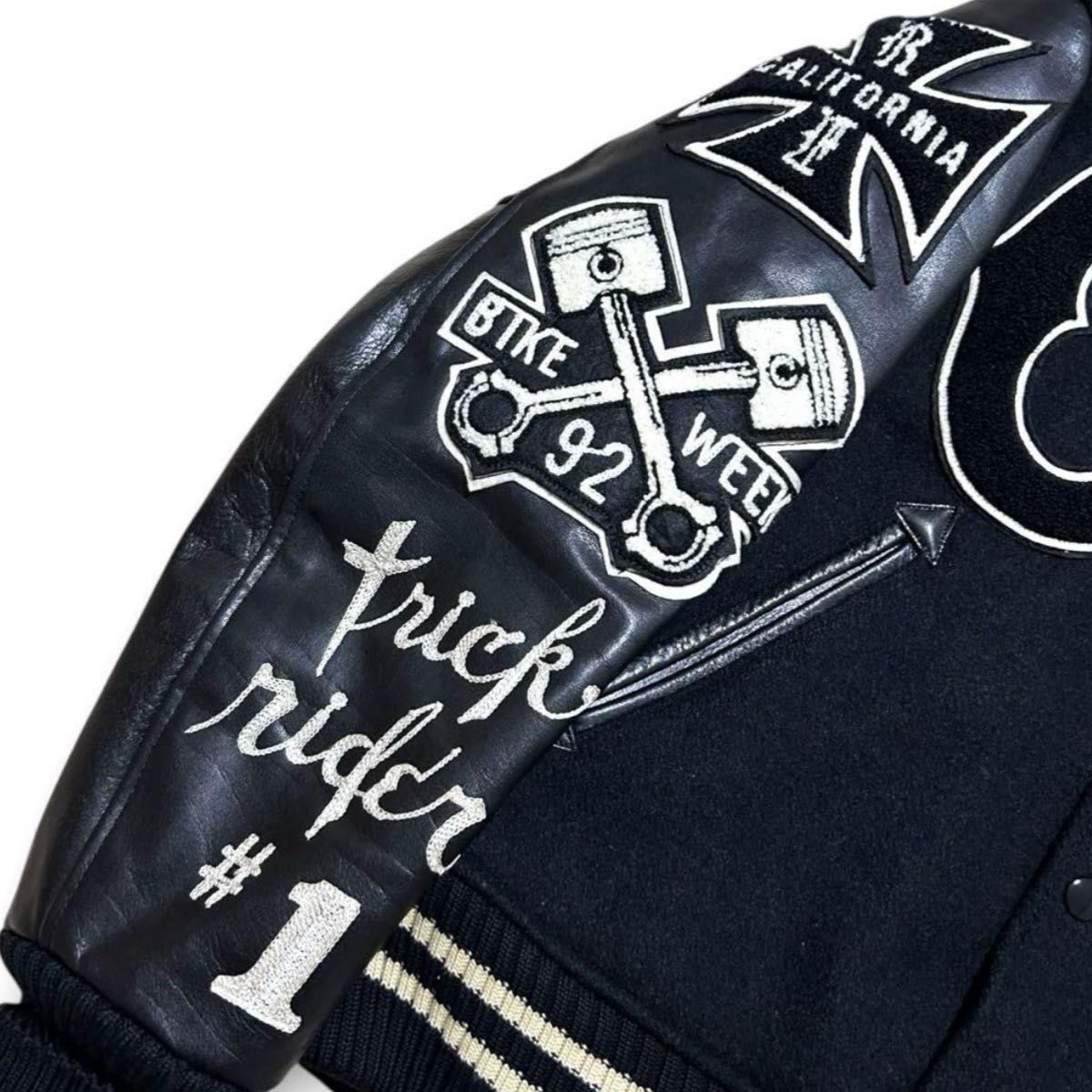 極美品 WHITESVILLE ホワイツビル フルデコ 刺繍 アワードジャケット