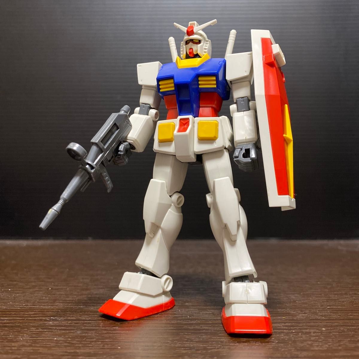 zyガンプラ完成品ジャンク 機動戦士ガンダム HG 1/144 ガンダム ガン