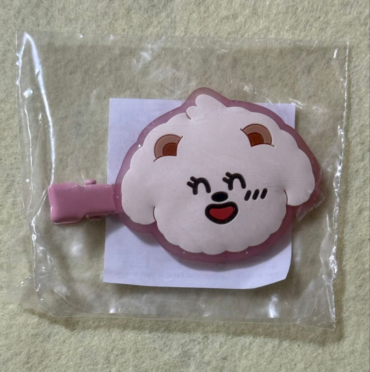 バムグッ ヘアクリップ TXT コンサートACT TOMORROW カプセルトイ